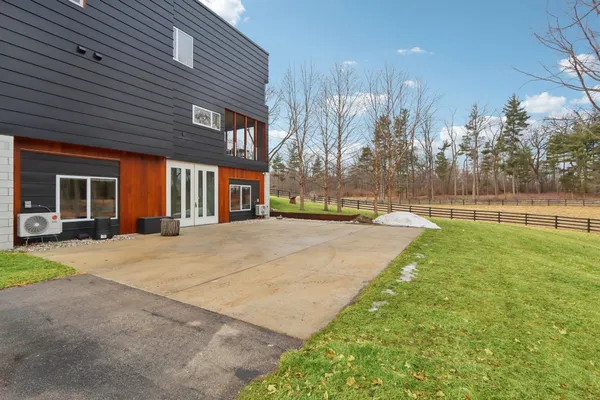 $6,000,000 | 2797 Lalor Road, Oregon, WI 53575