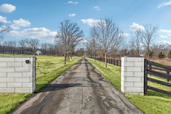 $6,000,000 | 2797 Lalor Road, Oregon, WI 53575
