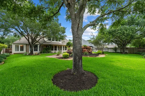 $949,000 | 830 Lake Grayson Drive, Katy, TX 77494