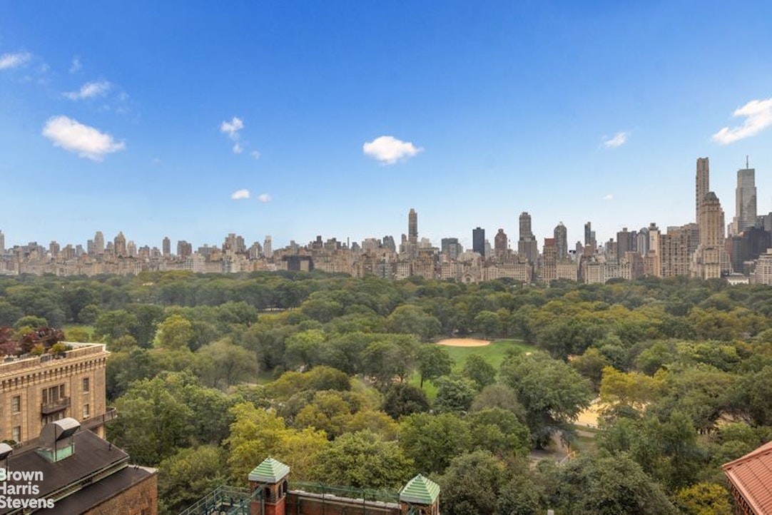 15 West 63rd Street, Unit 20B Manhattan, NY 10023 - Photo 12 of 14 a view of a city