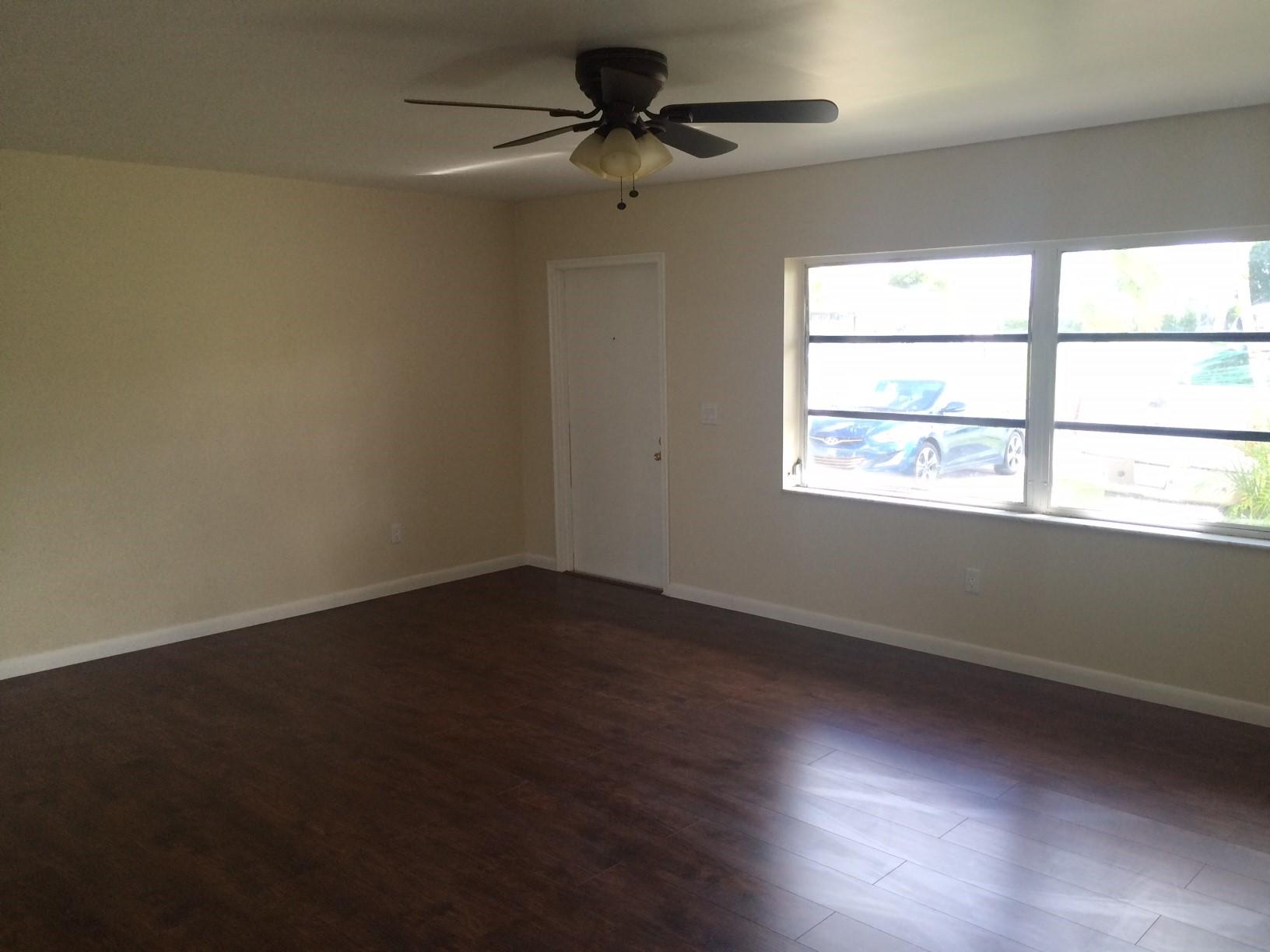 11146 Delta Circle Boca Raton, FL 33428 - Photo 4 of 19 family room2