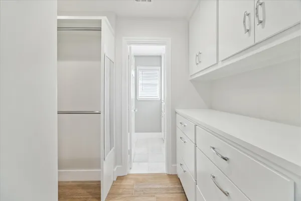 $3,000 | 4530 T C Jester Boulevard, Houston, TX 77018