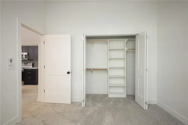 $179,900 | 1424 South Liberty Street, Independence, MO 64055