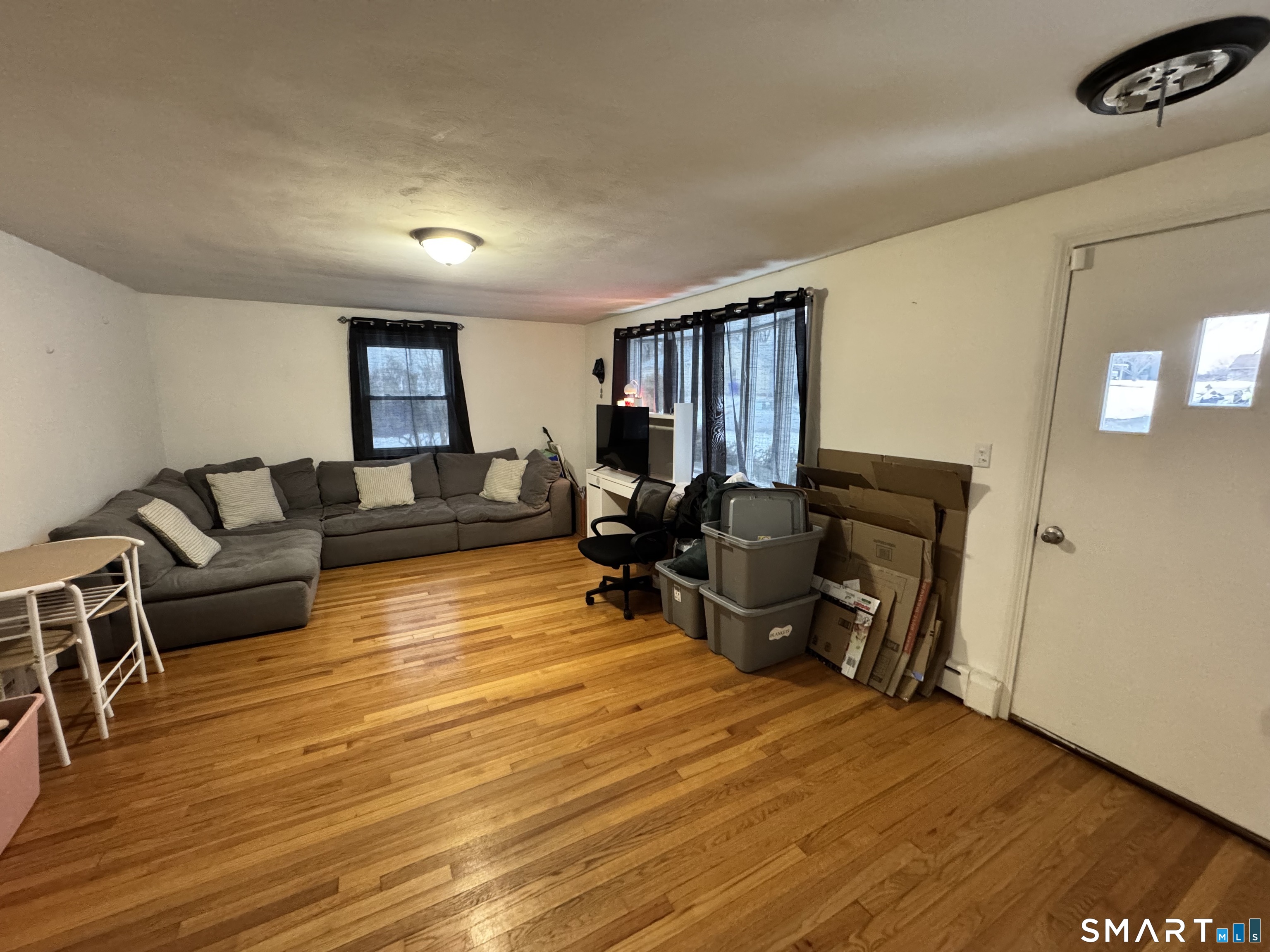 10 Hamilton Court Enfield, CT 06082 - Photo 3 of 12