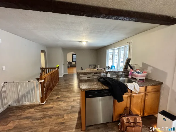 $360,000 | 10 Hamilton Court, Enfield, CT 06082