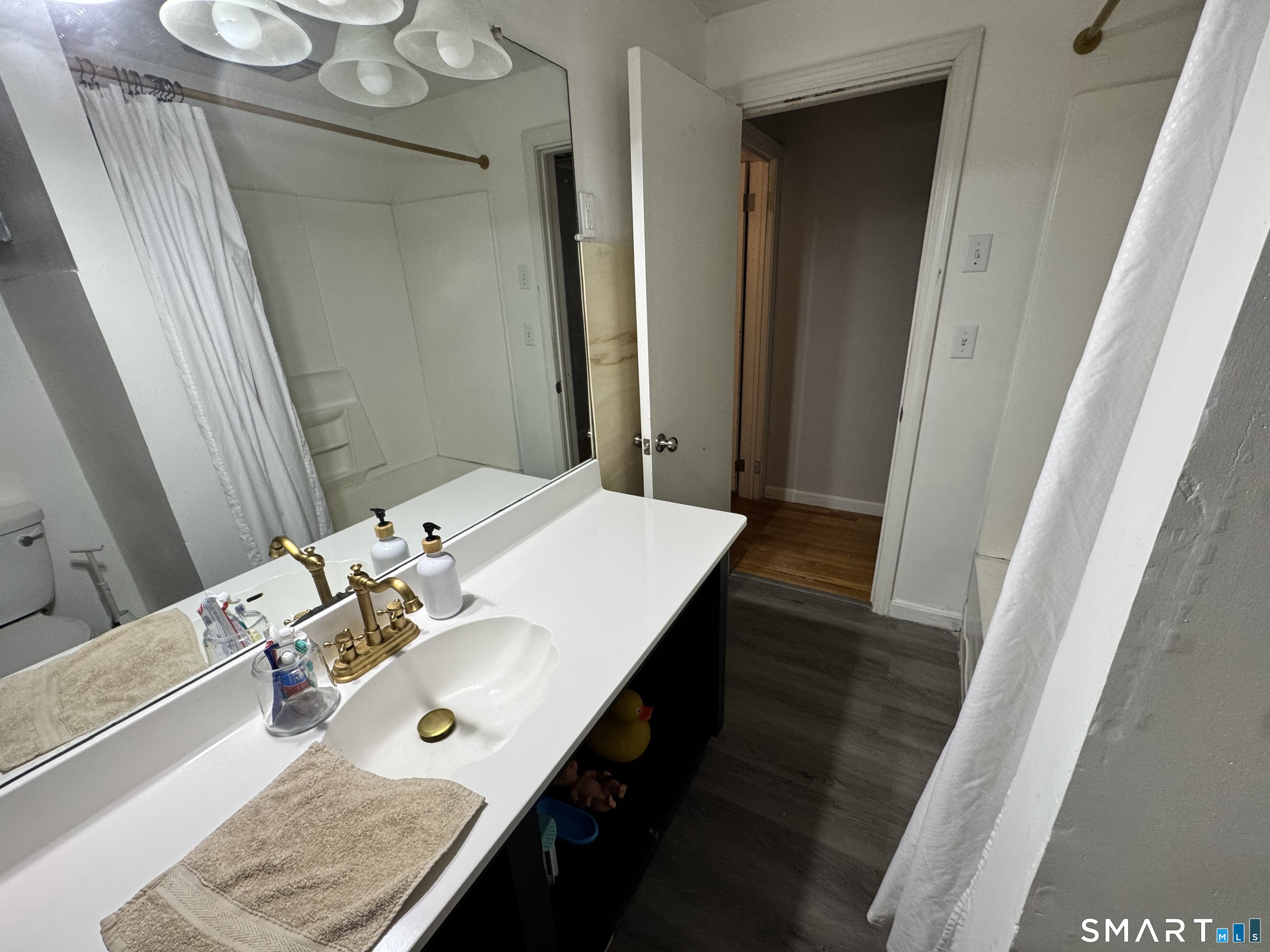 10 Hamilton Court Enfield, CT 06082 - Photo 10 of 12