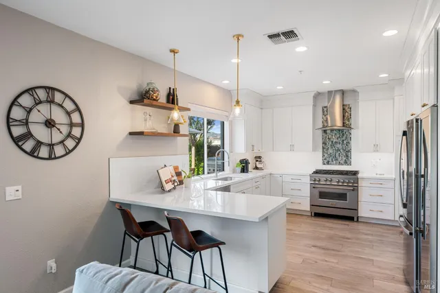 $1,645,000 | 90 South Newport Drive, Napa, CA 94559