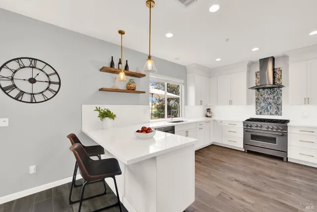 $1,645,000 | 90 South Newport Drive, Napa, CA 94559