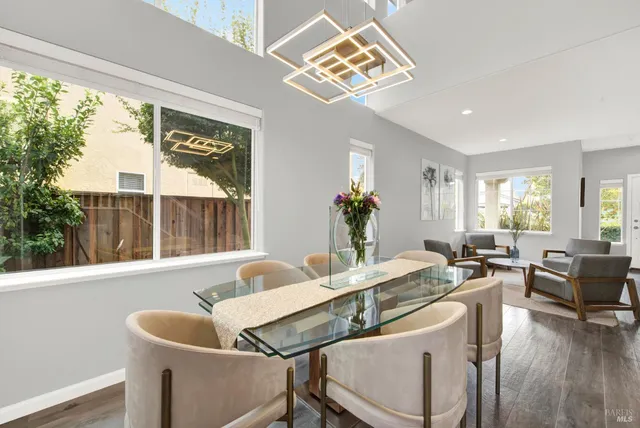 $1,645,000 | 90 South Newport Drive, Napa, CA 94559