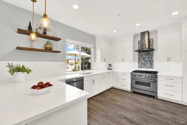 $1,645,000 | 90 South Newport Drive, Napa, CA 94559