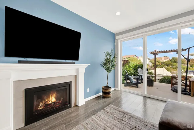 $1,645,000 | 90 South Newport Drive, Napa, CA 94559