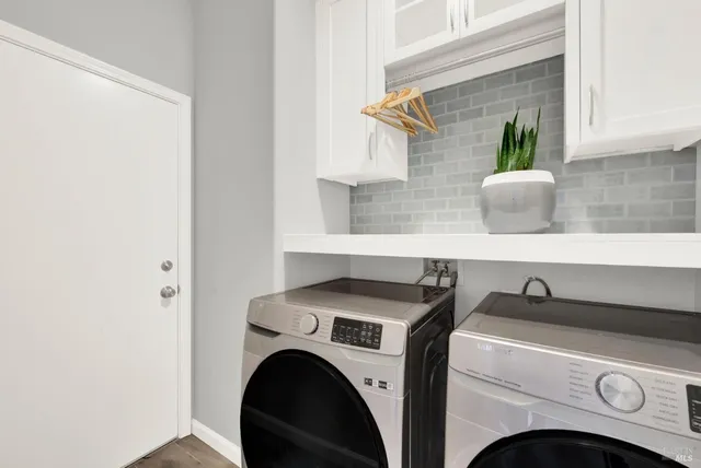 $1,645,000 | 90 South Newport Drive, Napa, CA 94559