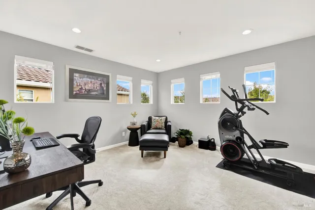 $1,645,000 | 90 South Newport Drive, Napa, CA 94559