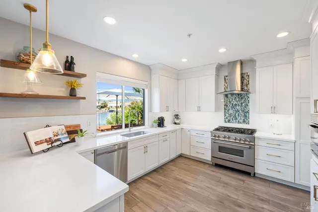 $1,645,000 | 90 South Newport Drive, Napa, CA 94559