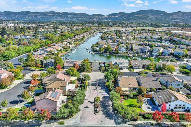 $1,645,000 | 90 South Newport Drive, Napa, CA 94559