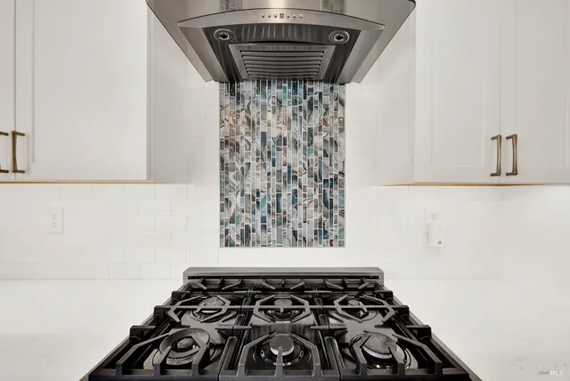 $1,645,000 | 90 South Newport Drive, Napa, CA 94559