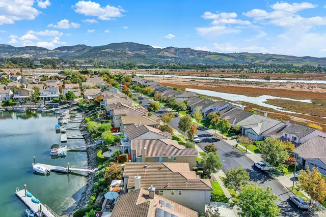 $1,645,000 | 90 South Newport Drive, Napa, CA 94559