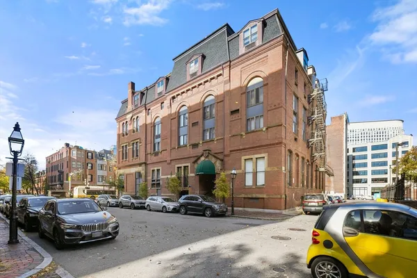 $799,000 | 9 Appleton Street, Unit M2, Boston, MA 02116