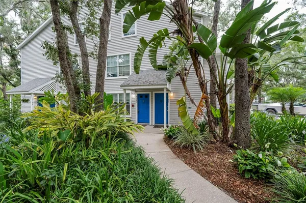 $259,000 | 3164 Valley Oaks Drive, Unit 3164, Tampa, FL 33618