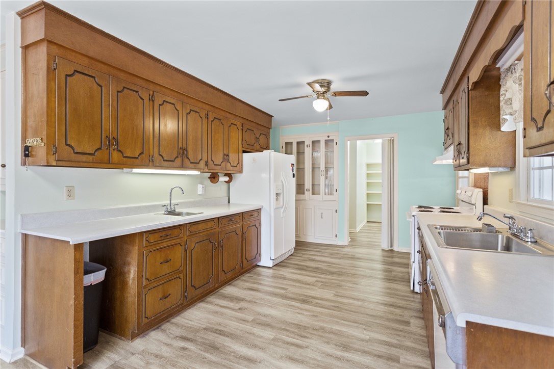 711 Pinecrest Court Walhalla, SC 29691 - Photo 9 of 48