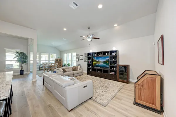 $490,000 | 4959 Fiore Trail, Round Rock, TX 78665