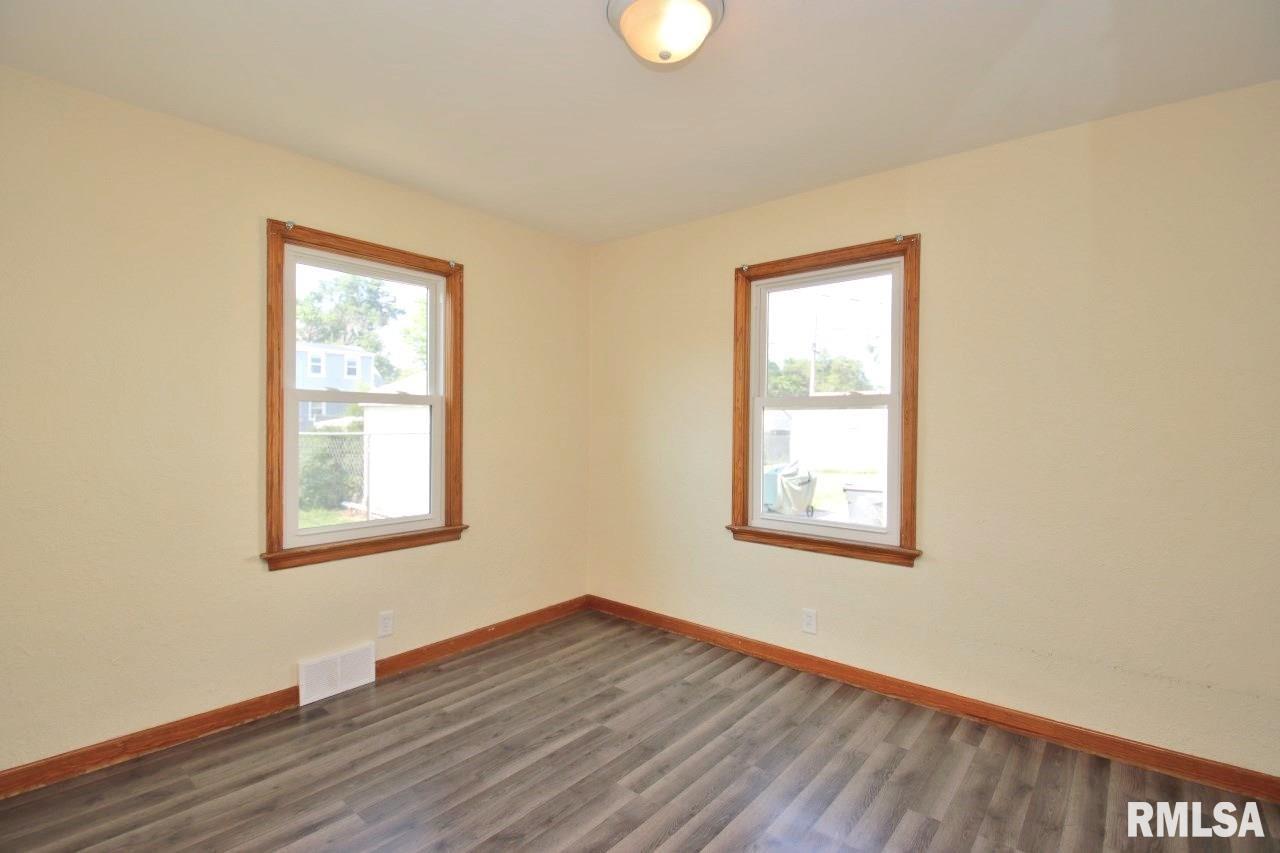 1422 Tennell Road Pekin, IL 61554 - Photo 20 of 33 Gallery Image 20