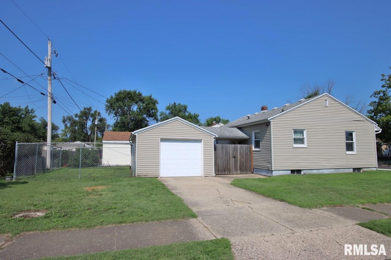 1422 Tennell Road Pekin, IL 61554 - Photo 33 of 33 Gallery Image 33