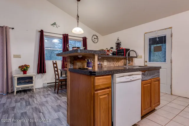 $175,000 | 3502 Chestnut Hill Drive, Lake Ariel, PA 18436