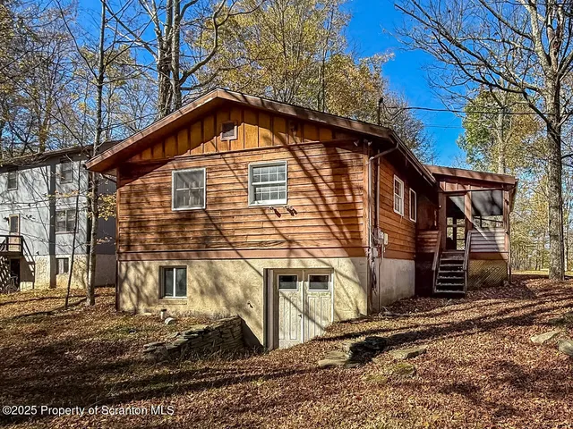 $175,000 | 3502 Chestnut Hill Drive, Lake Ariel, PA 18436