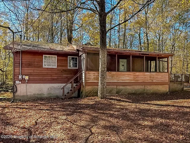 $175,000 | 3502 Chestnut Hill Drive, Lake Ariel, PA 18436