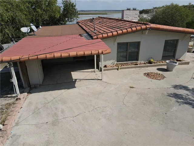 $1,550 | 560 South Vista Drive, Sandia, TX 78383