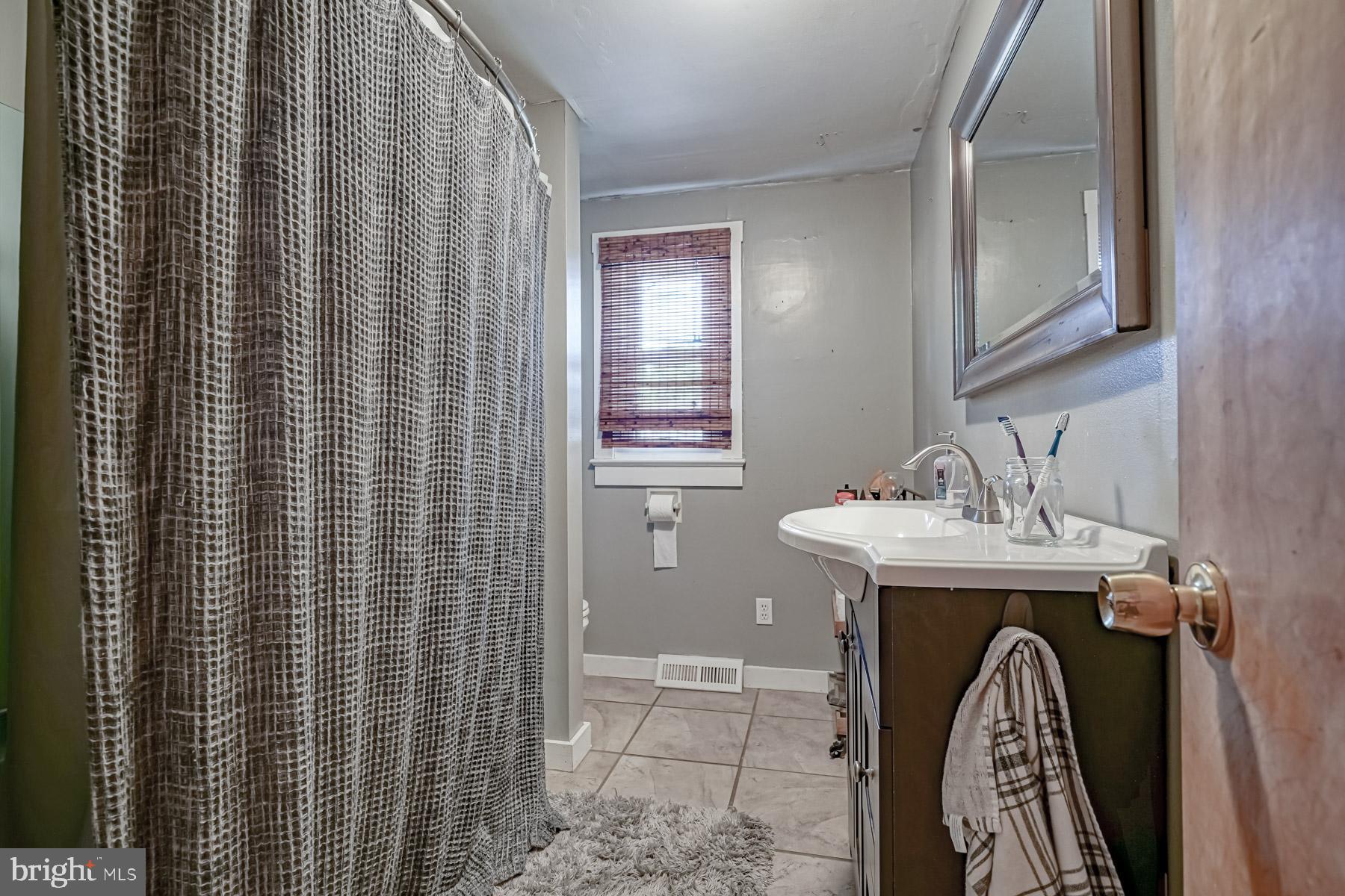 15 Nottingham Road Pennsville, NJ 08070 - Photo 19 of 35 Bathroom with heated floors
