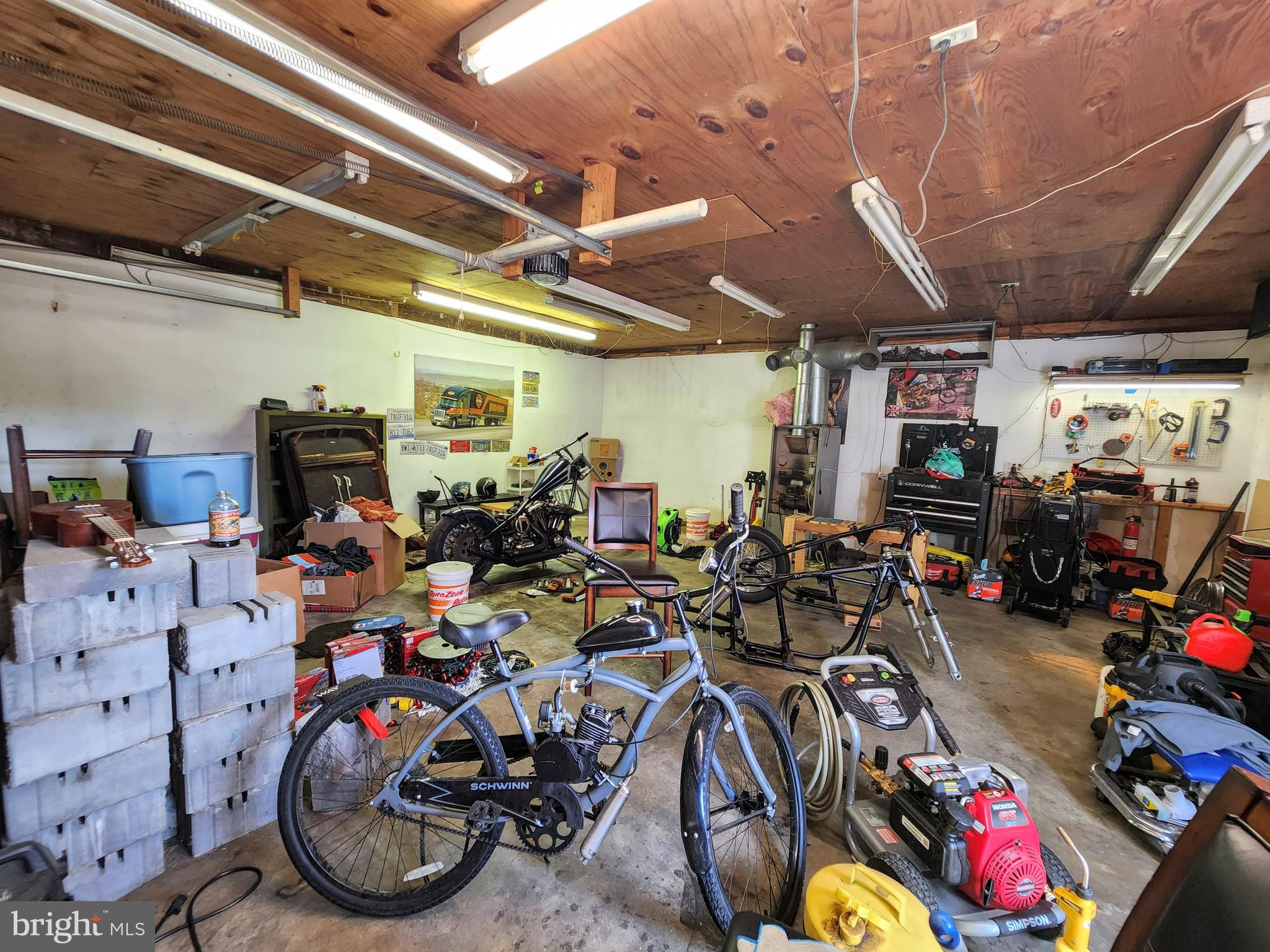 15 Nottingham Road Pennsville, NJ 08070 - Photo 28 of 35 Detached 2 car heated garage