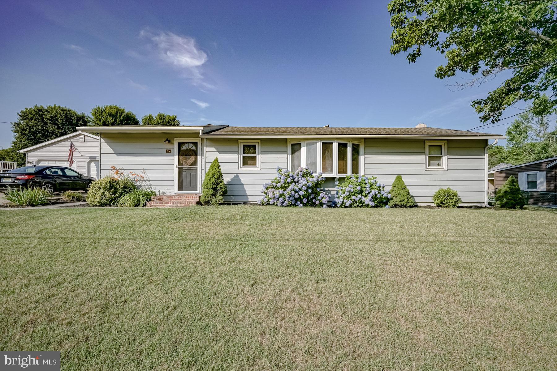 15 Nottingham Road Pennsville, NJ 08070 - Photo 3 of 35