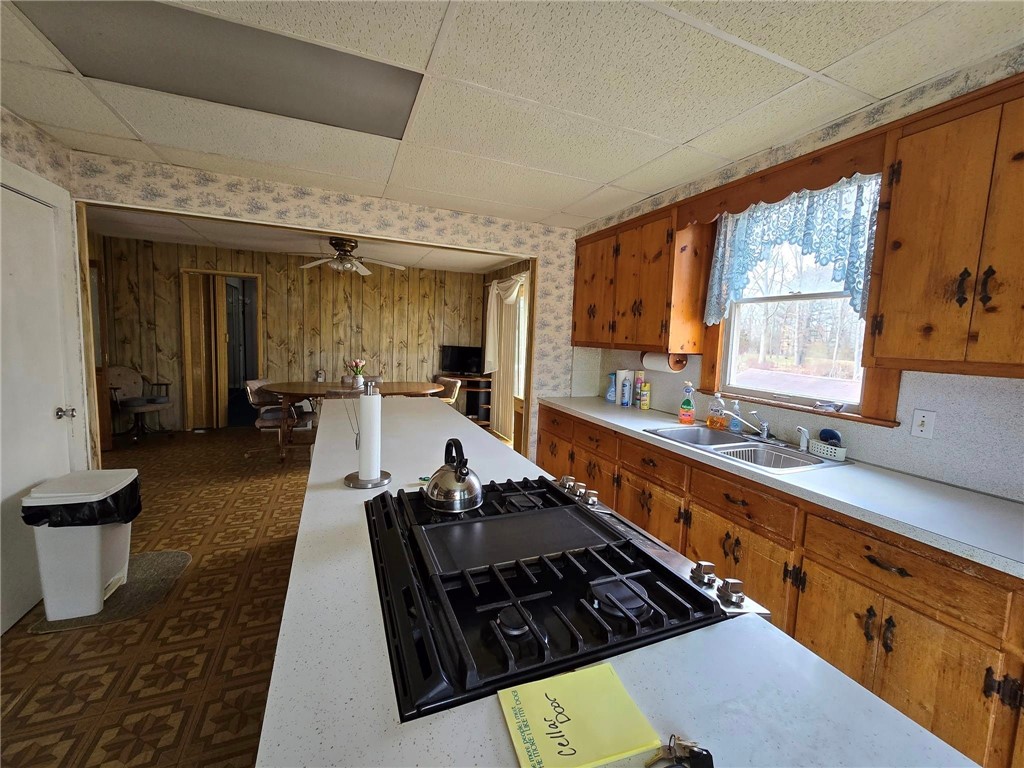 186 Potter Hill Road Westerly, RI 02891 - Photo 15 of 22
