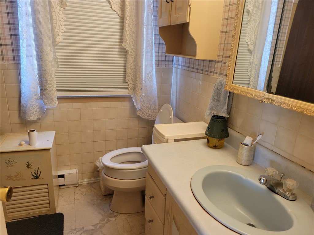 186 Potter Hill Road Westerly, RI 02891 - Photo 6 of 22