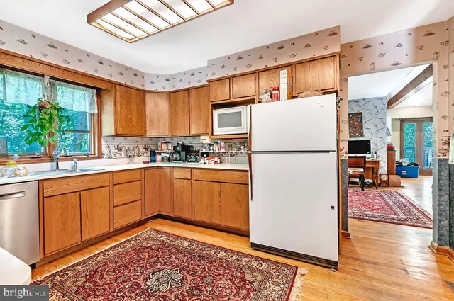 a picture of water heater room