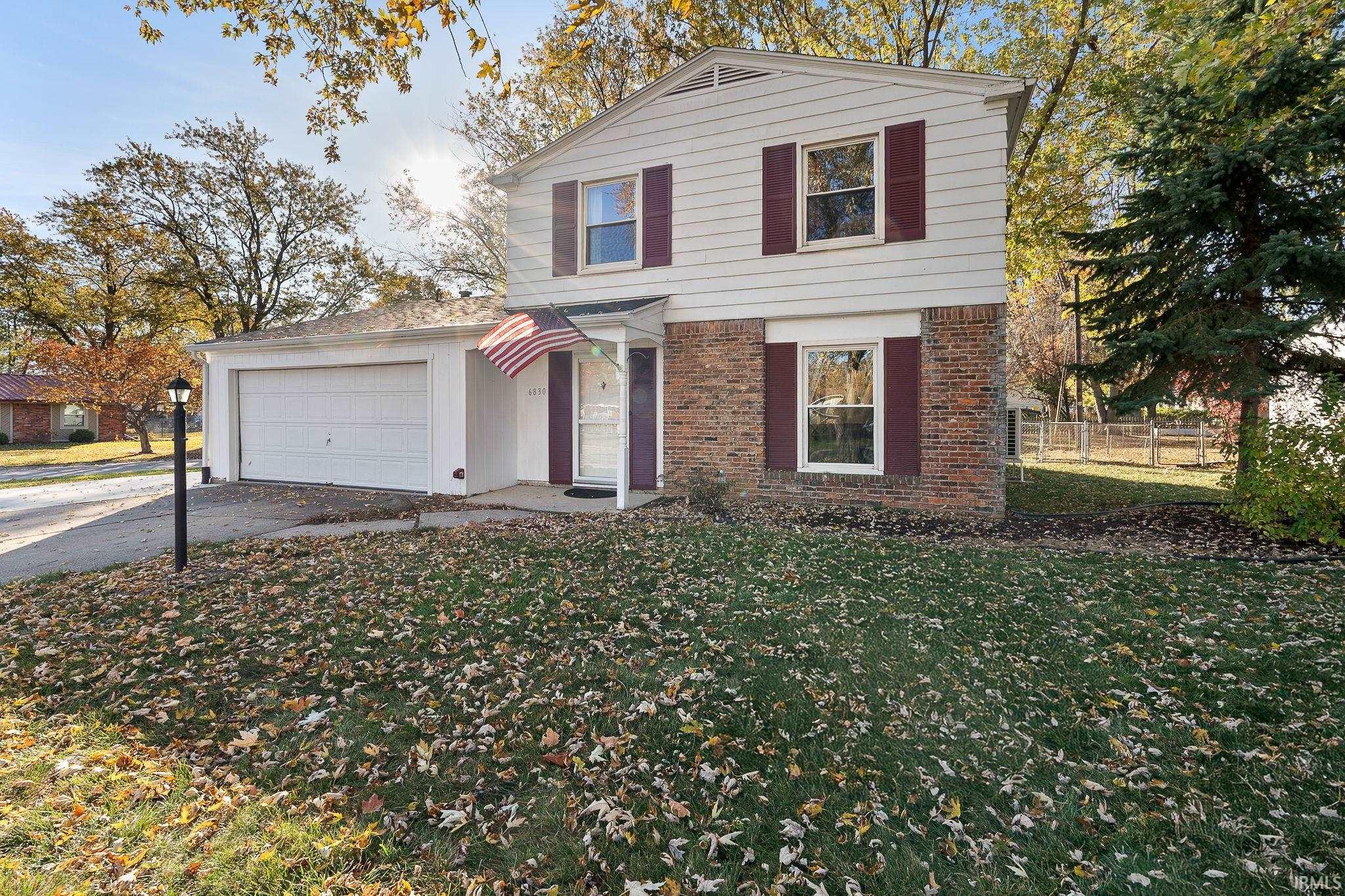 6830 Elmbrook Drive Fort Wayne, IN 46835 - Photo 2 of 31