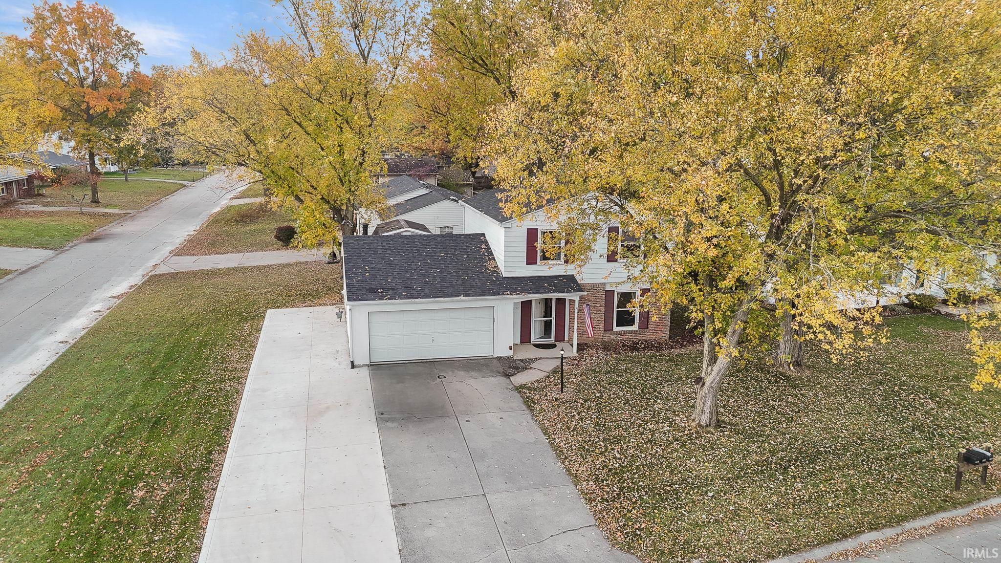 6830 Elmbrook Drive Fort Wayne, IN 46835 - Photo 3 of 31