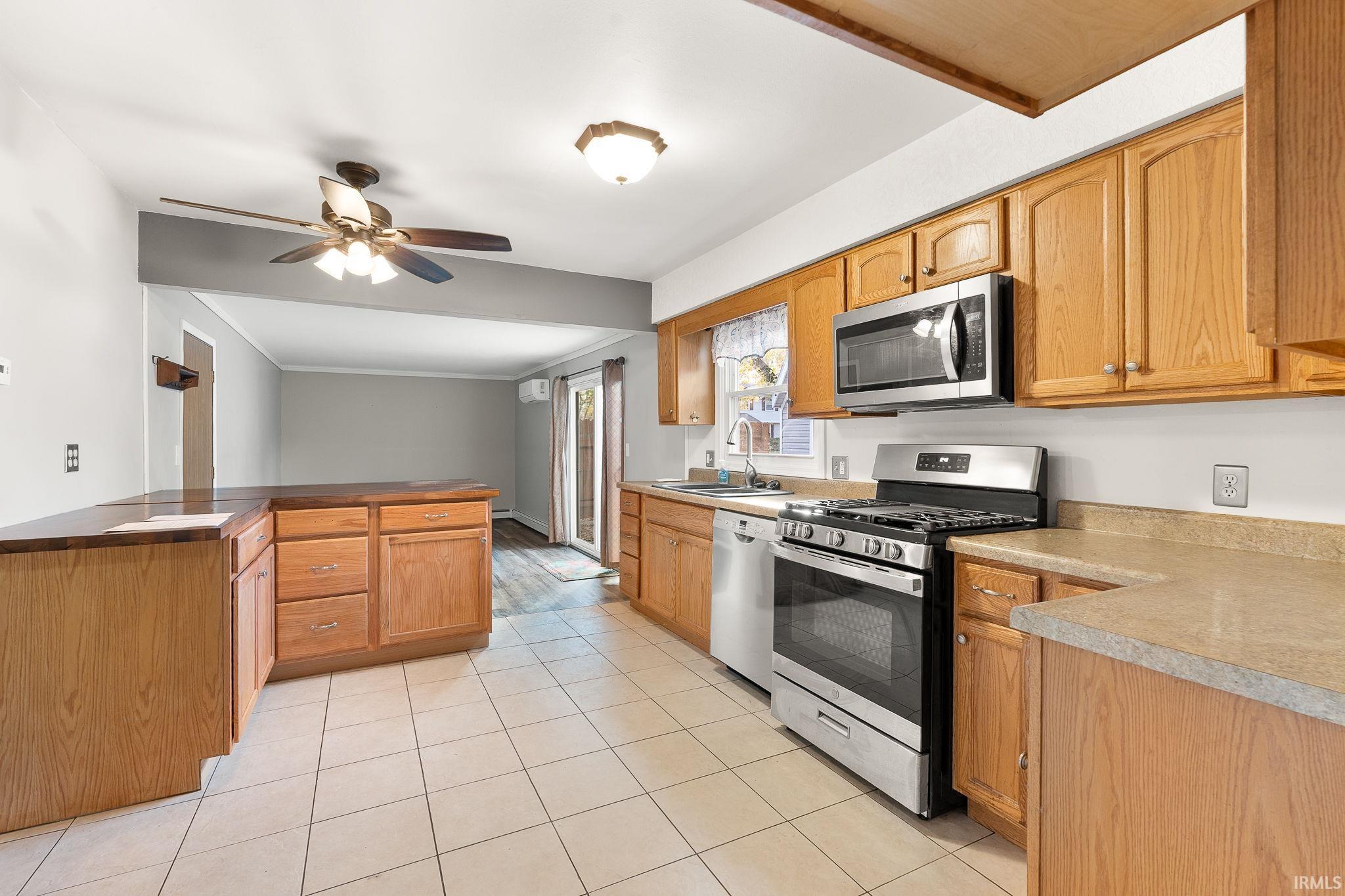 6830 Elmbrook Drive Fort Wayne, IN 46835 - Photo 8 of 31