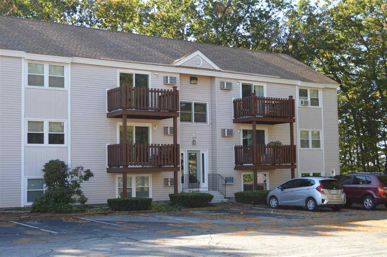 200 Circle Road, Unit 11 Manchester, NH 03103 - Photo 1 of 8