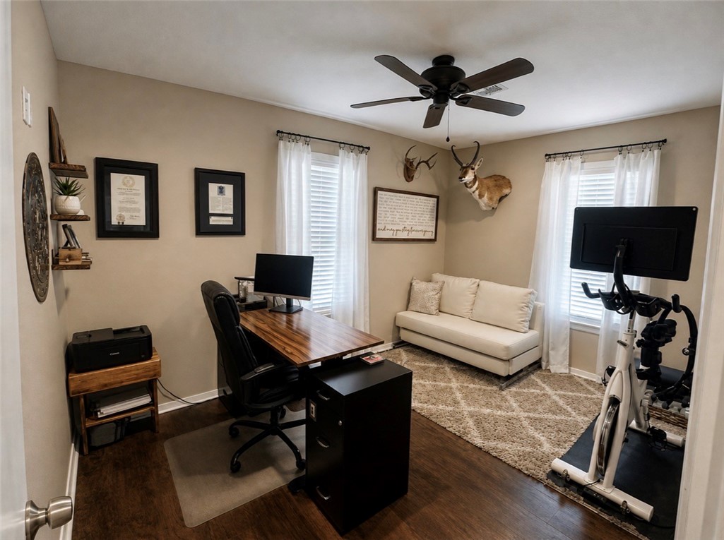 707 Tallow Drive Refugio, TX 78377 - Photo 15 of 32