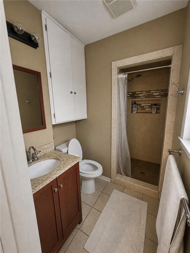 707 Tallow Drive Refugio, TX 78377 - Photo 17 of 32