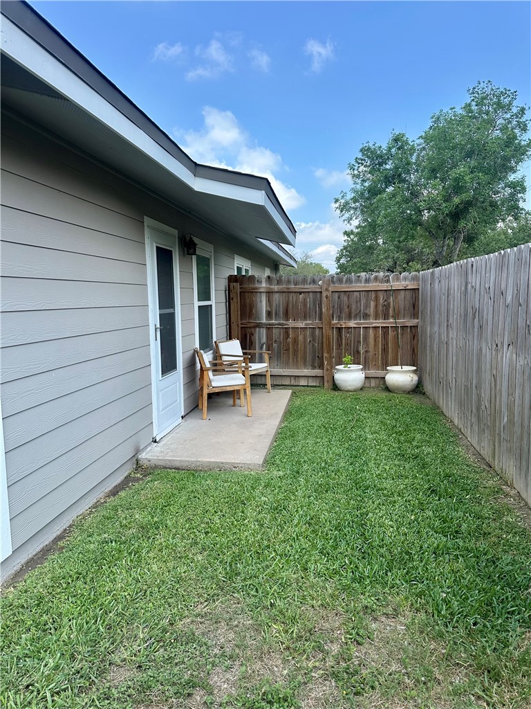 707 Tallow Drive Refugio, TX 78377 - Photo 21 of 32
