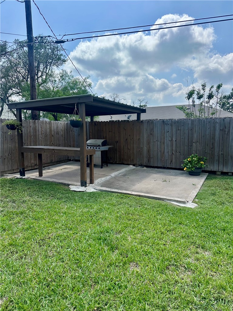 707 Tallow Drive Refugio, TX 78377 - Photo 28 of 32