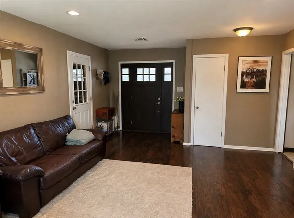 $210,000 | 707 Tallow Drive, Refugio, TX 78377