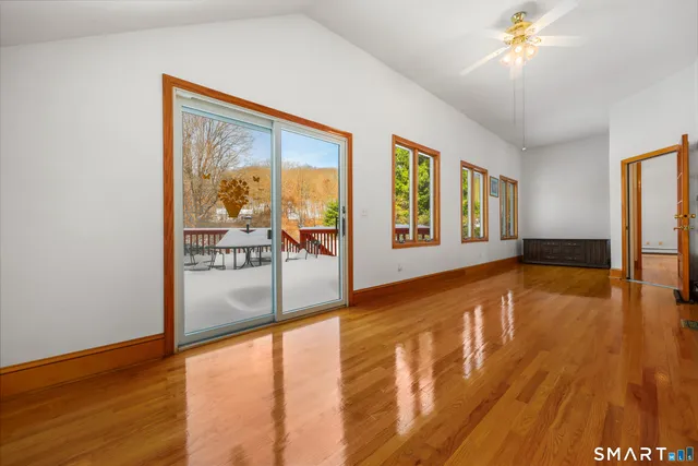 $899,900 | 159 Freeman Road, Oxford, CT 06478