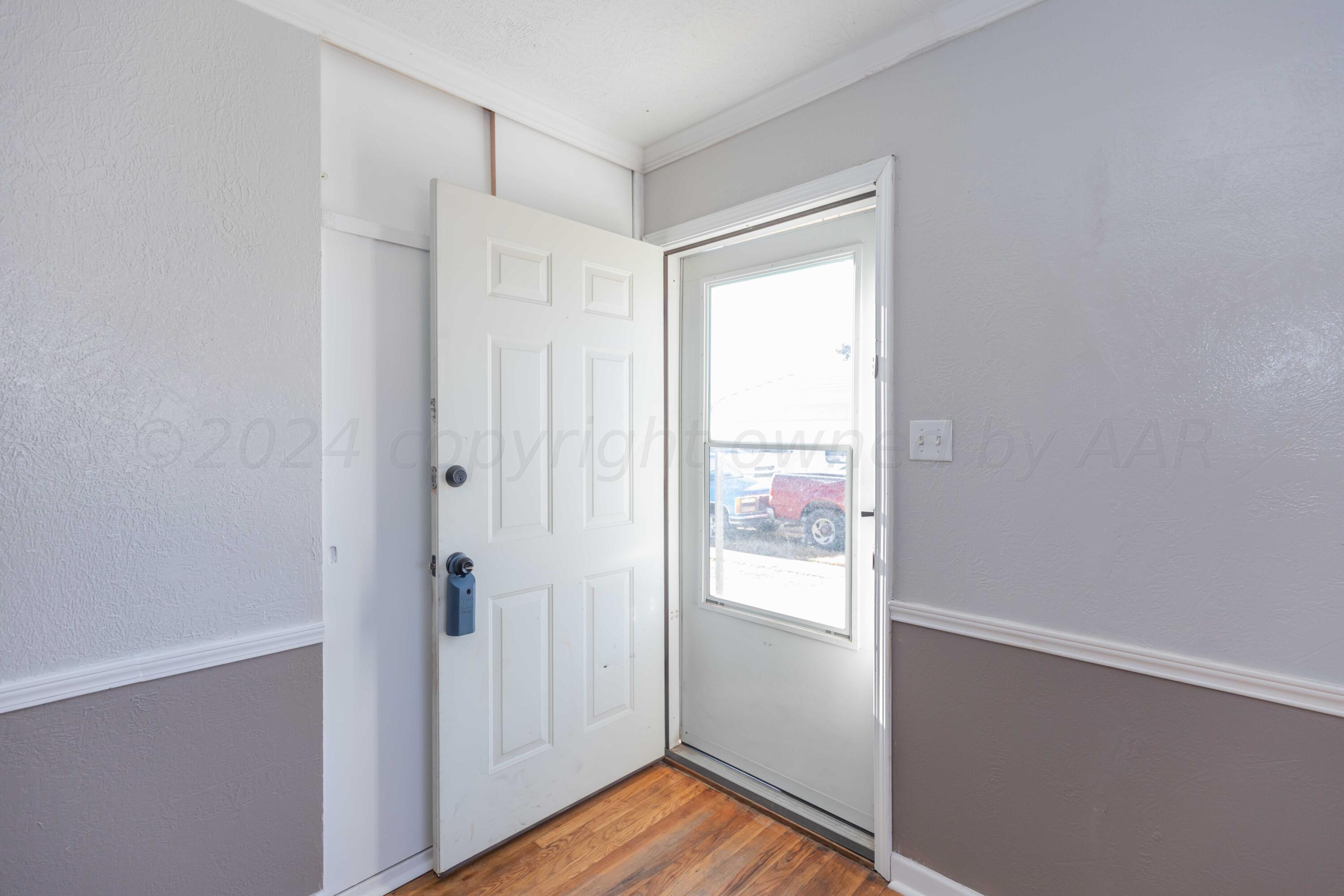 5022 South Bonham Street Amarillo, TX 79110 - Photo 2 of 29 ENTRY