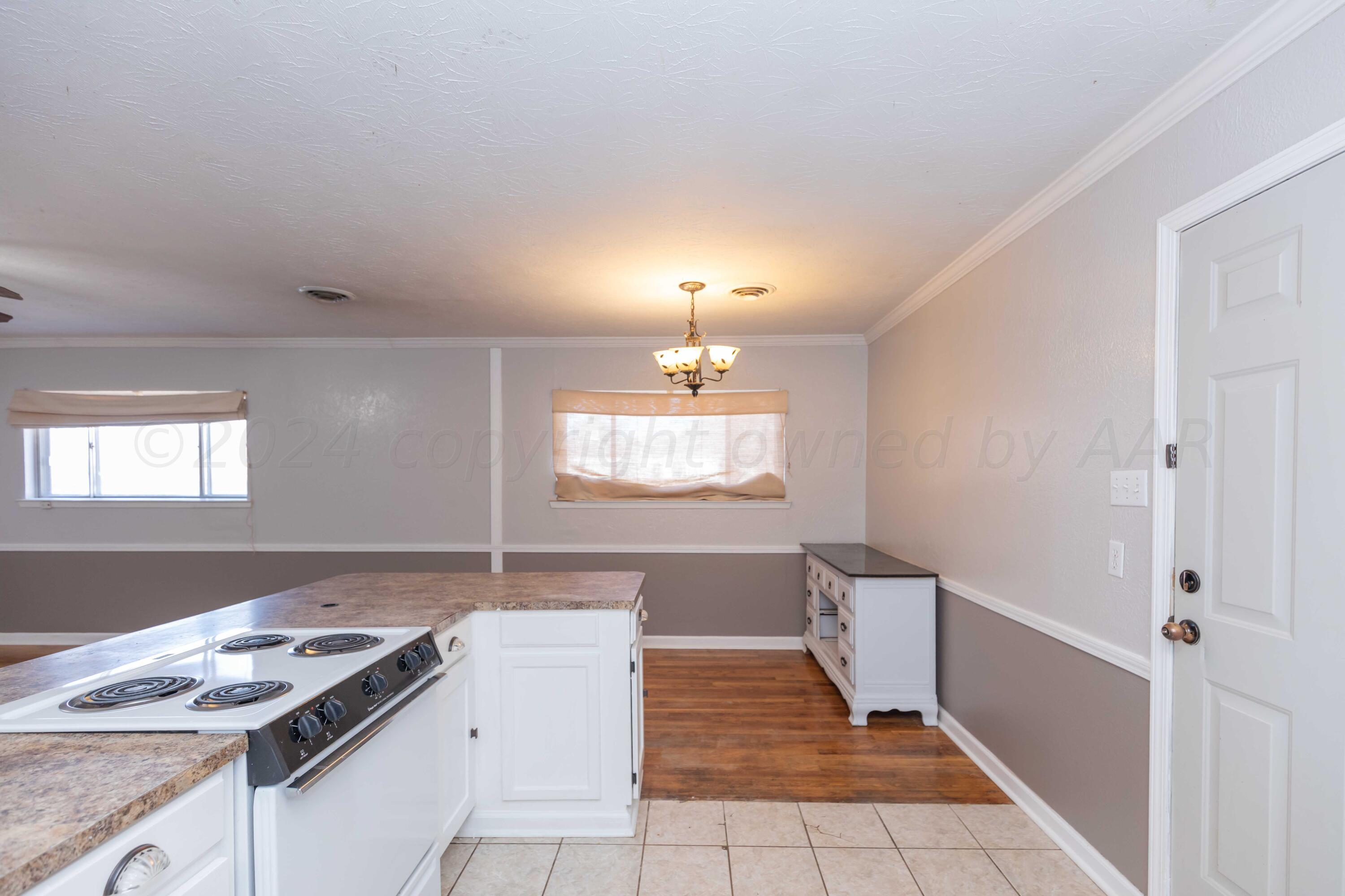 5022 South Bonham Street Amarillo, TX 79110 - Photo 9 of 29 KITCHEN VIEW 3