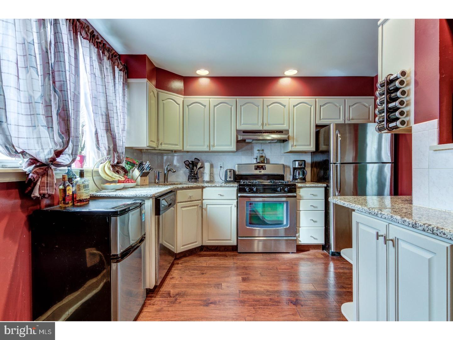 113 Holmes Road Holmes, PA 19043 - Photo 11 of 23